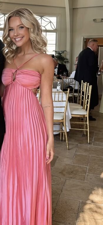🔥 Hailey malles page leaked private photo uncensored full