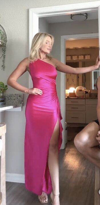 🔥 Hailey malles page leaked private photo uncensored full