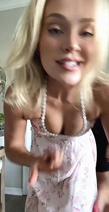 🔥 Hailey malles leaked private photo uncensored full
