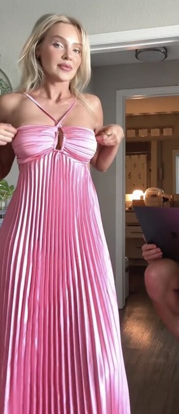🔥 Hailey malles leaked private photo uncensored full