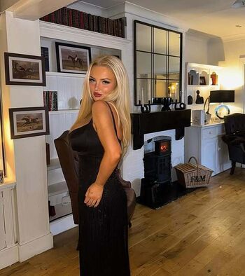 🔥 Holly harrington leaked private photo uncensored full