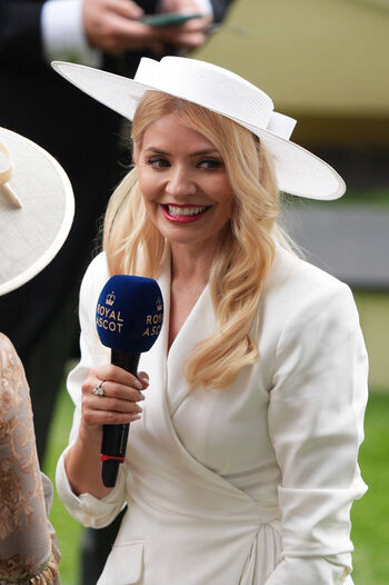 🔥 Holly willoughby page leaked private photo uncensored full
