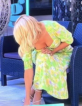 🔥 Holly willoughby page leaked private photo uncensored full