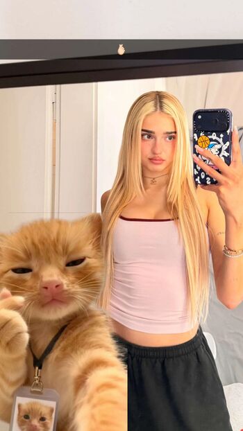 🔥 Honeypuu leaked private photo uncensored full