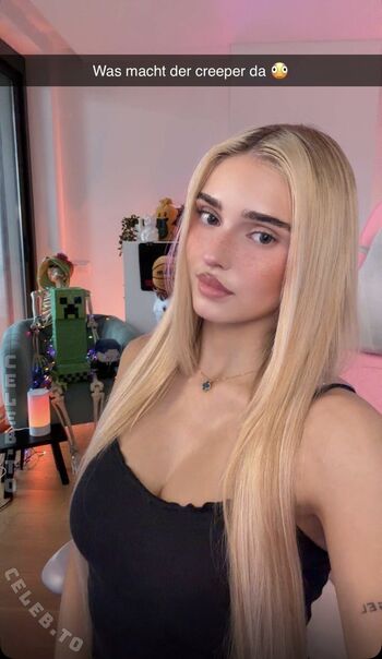 🔥 Honeypuu leaked private photo uncensored full