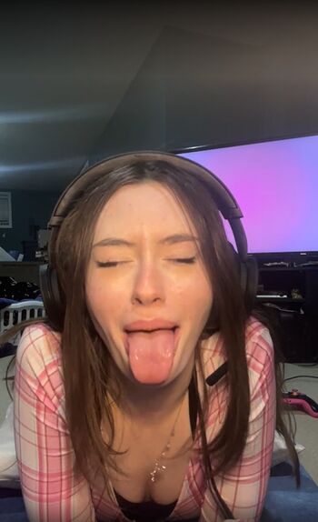 🔥 Iceyqueen leaked private photo uncensored full