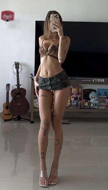 🔥 Ivasimmetria page leaked private photo uncensored full