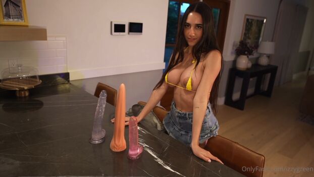 🔥 Izzy green  page leaked private photo uncensored full