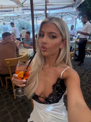 🔥 Izzytaffs leaked private photo uncensored full