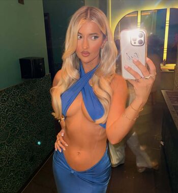 🔥 Izzytaffs leaked private photo uncensored full