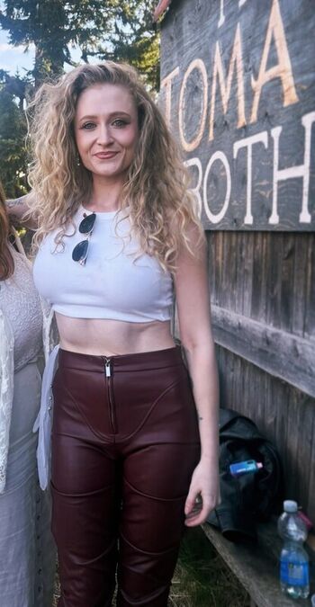 🔥 Janet devlin leaked private photo uncensored full