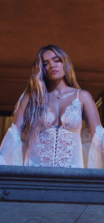 🔥 Karol g leaked private photo uncensored full