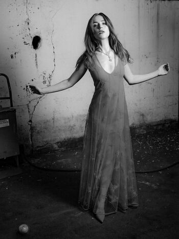 🔥 Kiernan shipka leaked private photo uncensored full