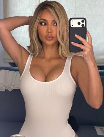 🔥 Kim kardashian  page leaked private photo uncensored full