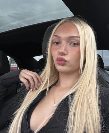 🔥 Kinkykatiee leaked private photo uncensored full