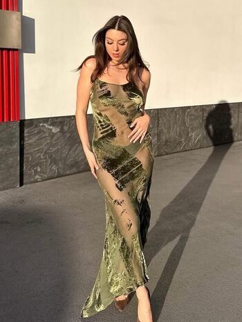 🔥 Kira kosarin  page leaked private photo uncensored full