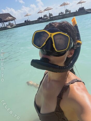 🔥 Kira kosarin  page leaked private photo uncensored full