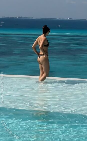 🔥 Kira kosarin  page leaked private photo uncensored full