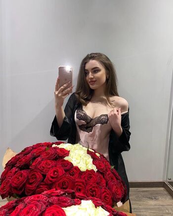 🔥 Krissidiary leaked private photo uncensored full