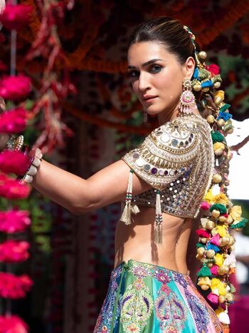 🔥 Kriti sanon page leaked private photo uncensored full