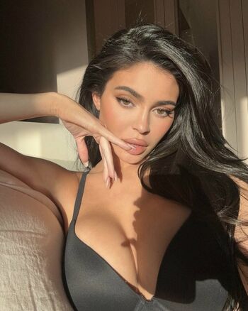 🔥 Kylie jenner  page leaked private photo uncensored full