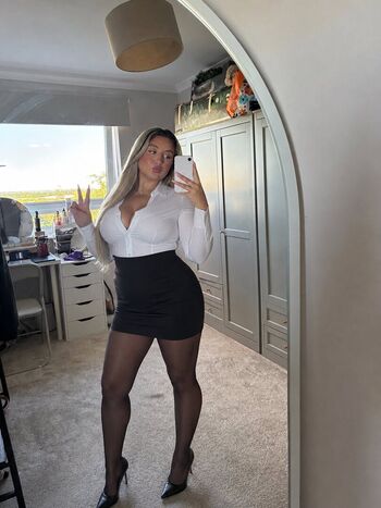 🔥 L u c i f a i r page leaked private photo uncensored full