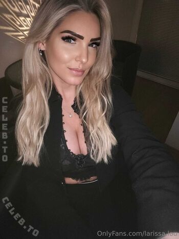 🔥 Larissa lou  page leaked private photo uncensored full