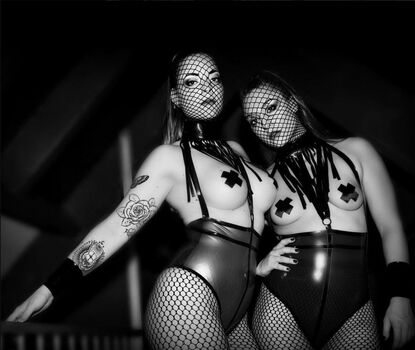 🔥 Latex fetish leaked private photo uncensored full