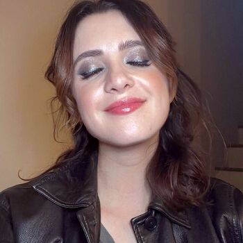 🔥 Laura marano leaked private photo uncensored full