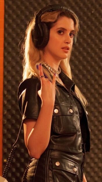 🔥 Laura marano leaked private photo uncensored full