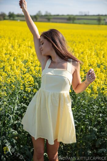 🔥 Little caprice  page leaked private photo uncensored full