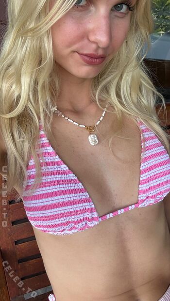 🔥 Livingwithleenaa page leaked private photo uncensored full