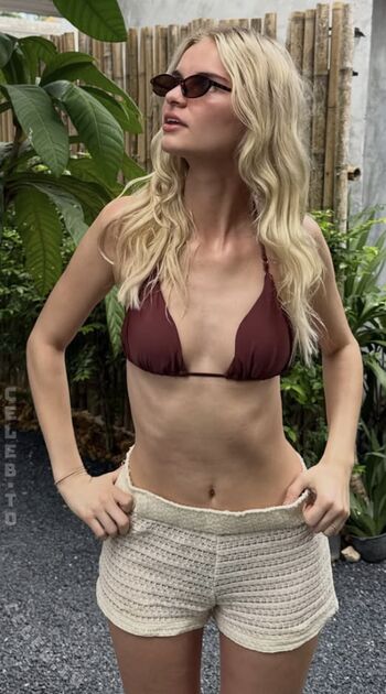 🔥 Livingwithleenaa leaked private photo uncensored full