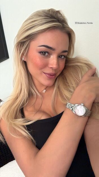 🔥 Livvy dunne  page leaked private photo uncensored full