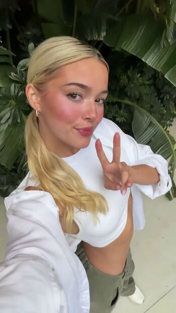 🔥 Livvy dunne  page leaked private photo uncensored full