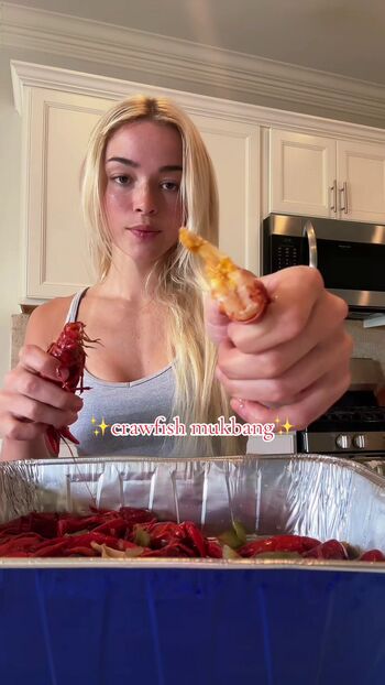 🔥 Livvy dunne  page leaked private photo uncensored full