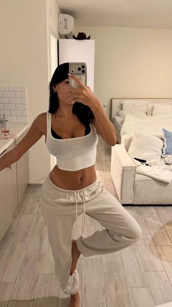 🔥 Liyamizrahii page leaked private photo uncensored full