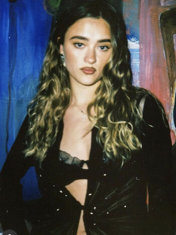 🔥 Lizzy greene leaked private photo uncensored full