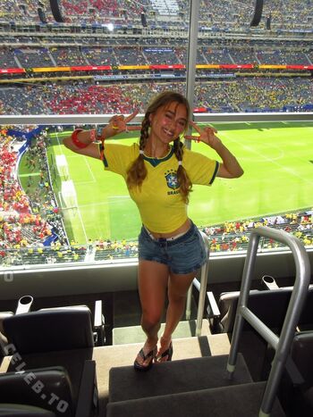 🔥 Lizzy greene leaked private photo uncensored full