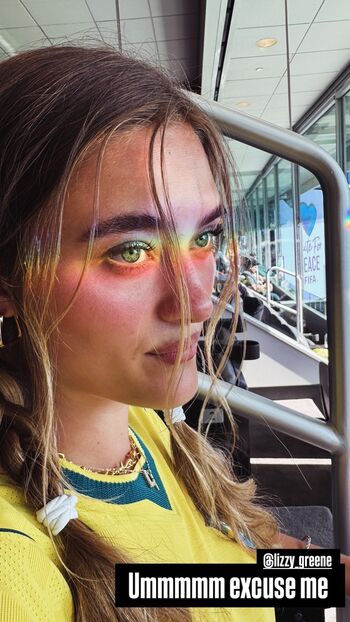 🔥 Lizzy greene leaked private photo uncensored full