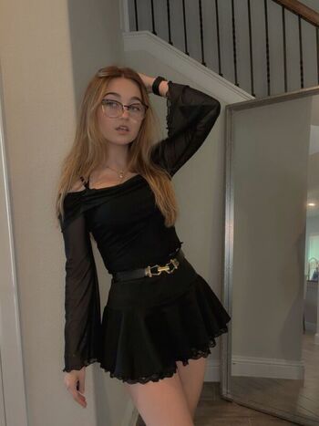 🔥 Lyssaurora page leaked private photo uncensored full