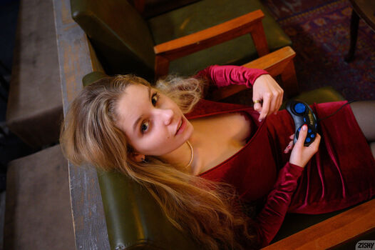 🔥 Lyubovvomne page leaked private photo uncensored full