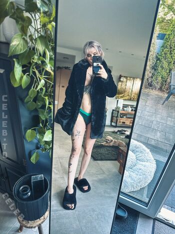 🔥 Macezayuri  page leaked private photo uncensored full