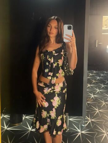 🔥 Maddie ziegler  page leaked private photo uncensored full