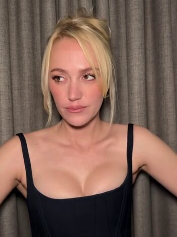 🔥 Maika monroe page leaked private photo uncensored full