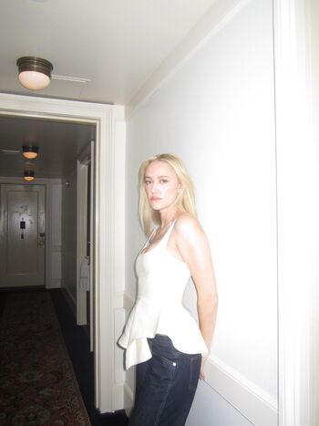 🔥 Maika monroe leaked private photo uncensored full