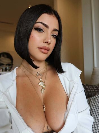 🔥 Malu trevejo  page leaked private photo uncensored full