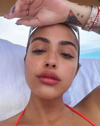 🔥 Malu trevejo  page leaked private photo uncensored full