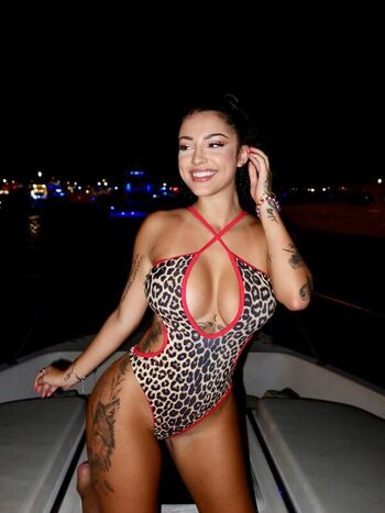 🔥 Malu trevejo  page leaked private photo uncensored full