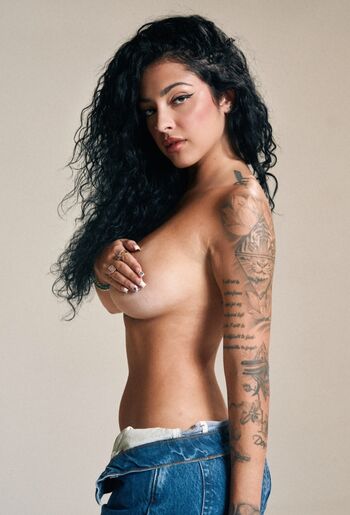 🔥 Malu trevejo  page leaked private photo uncensored full
